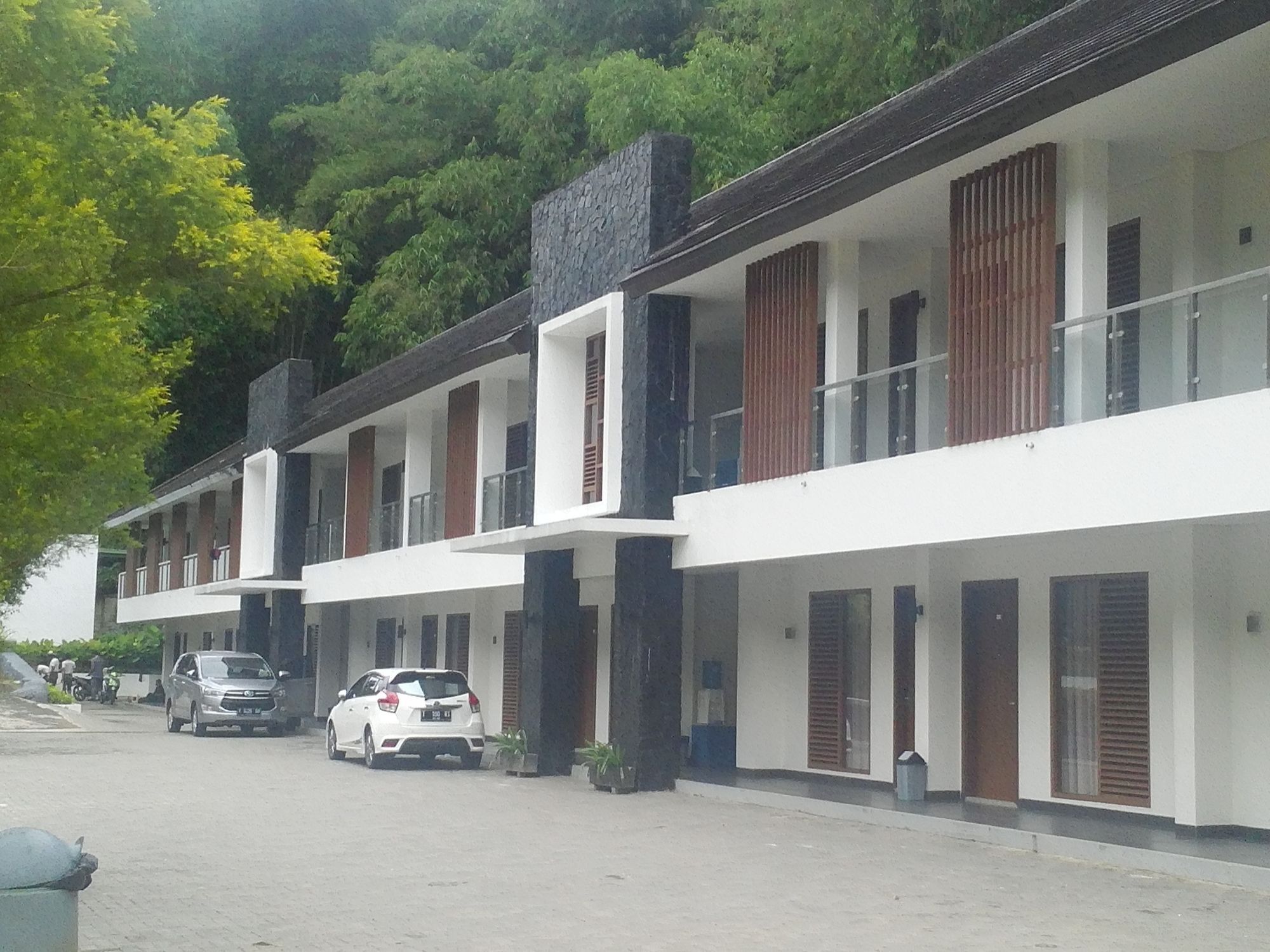 Zuri Resort Cipanas Puncak Exterior foto